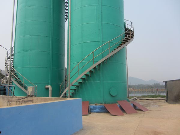 bọc composite bể chứa nước thải